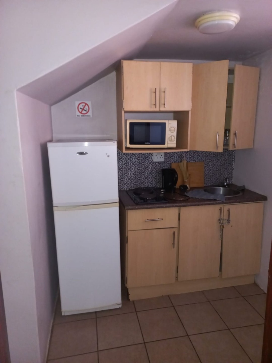 To Let 1 Bedroom Property for Rent in Brandwag Free State